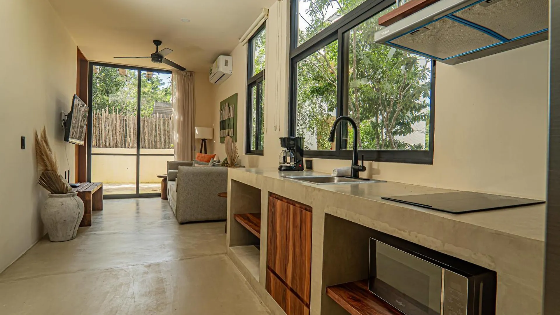 Downtown Delight -Roof With Pool & Bbq & Jungle Gym Apartment Tulum Mexico