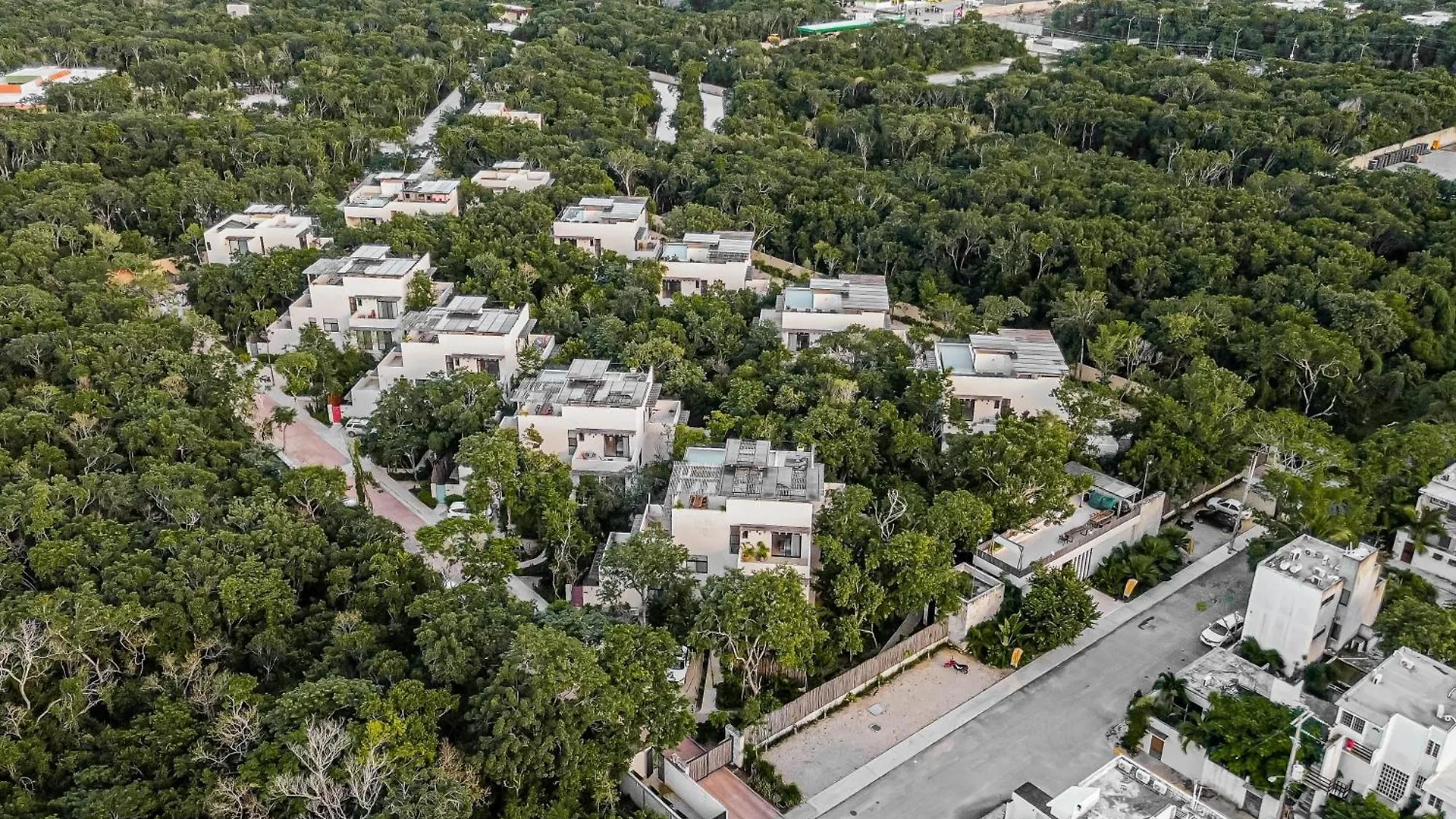 Downtown Delight -Roof With Pool & Bbq & Jungle Gym Apartment Tulum