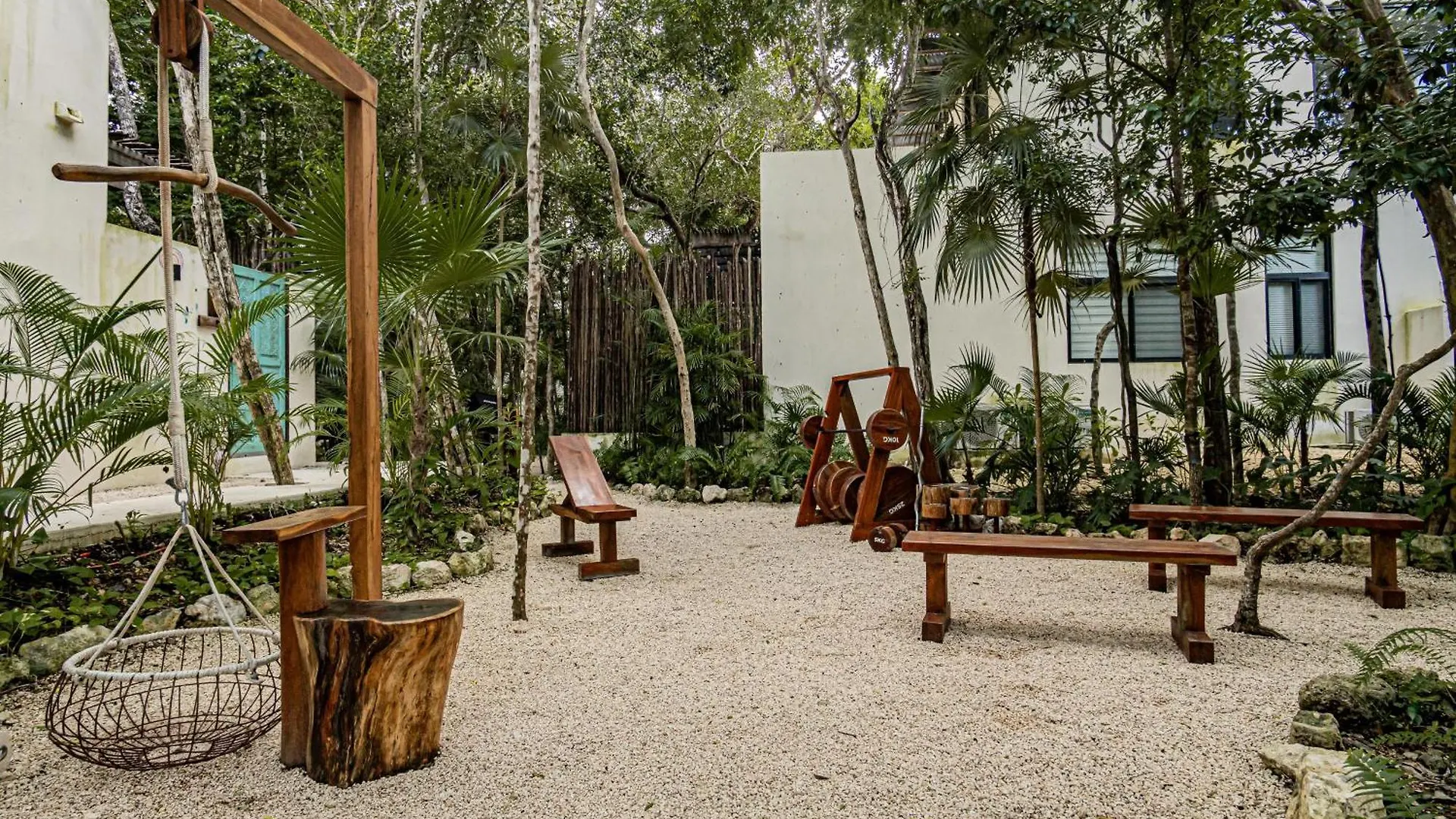 Downtown Delight -Roof With Pool & Bbq & Jungle Gym Apartment Tulum